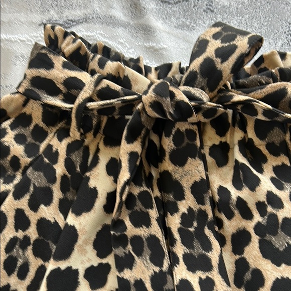Zara Leopard Print High Waist Shorts - Picture 4 of 10